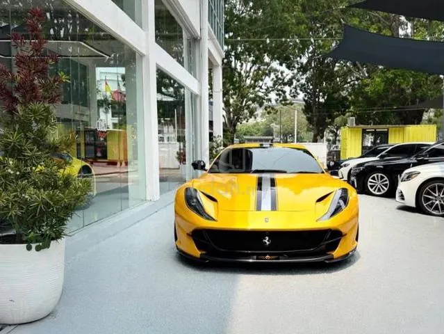 Ferrari 812 Superfast