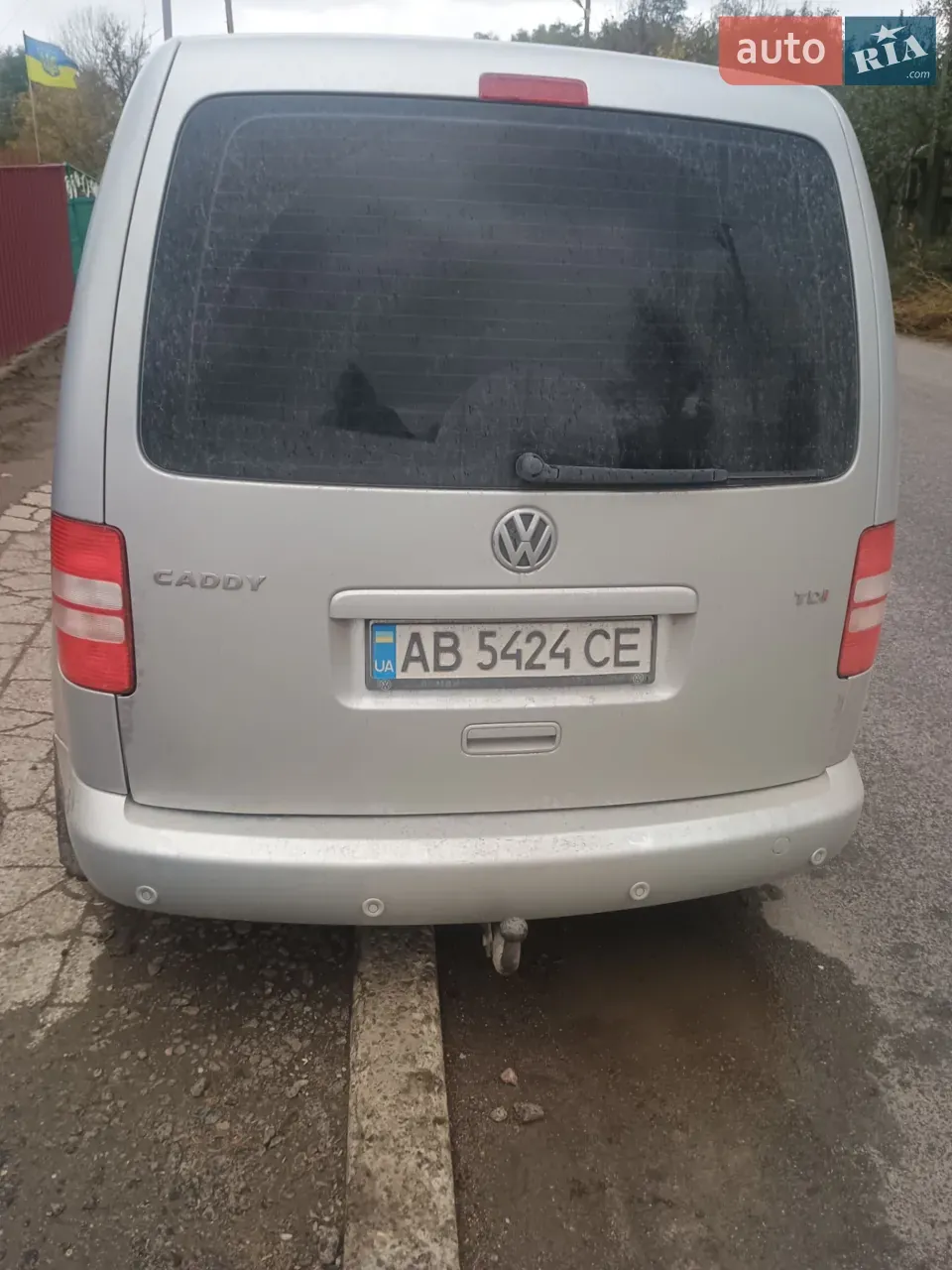 Volkswagen Caddy 2011 photo 2
