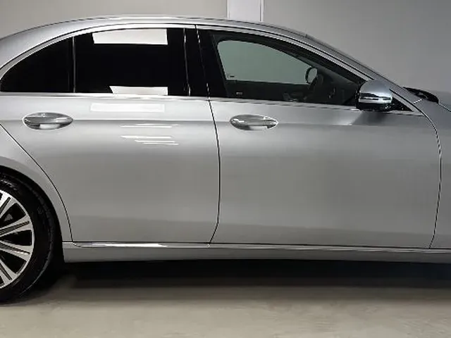 Mercedes-Benz E Trieda 2021 photo 4