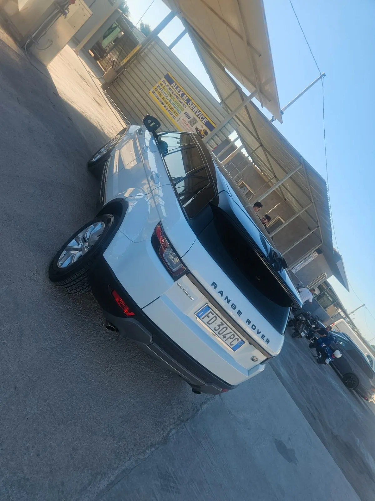 Land Rover Range Rover Evoque 2016 photo 4