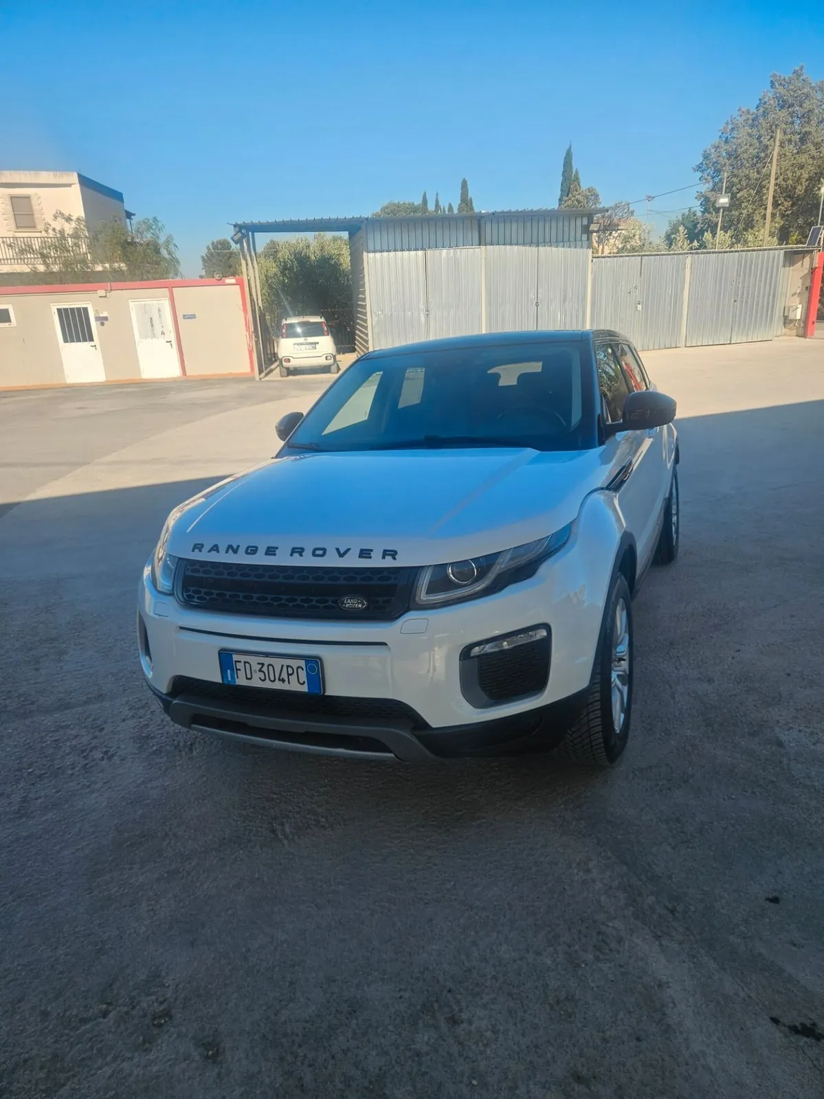 Land Rover Range Rover Evoque 2016 photo 3