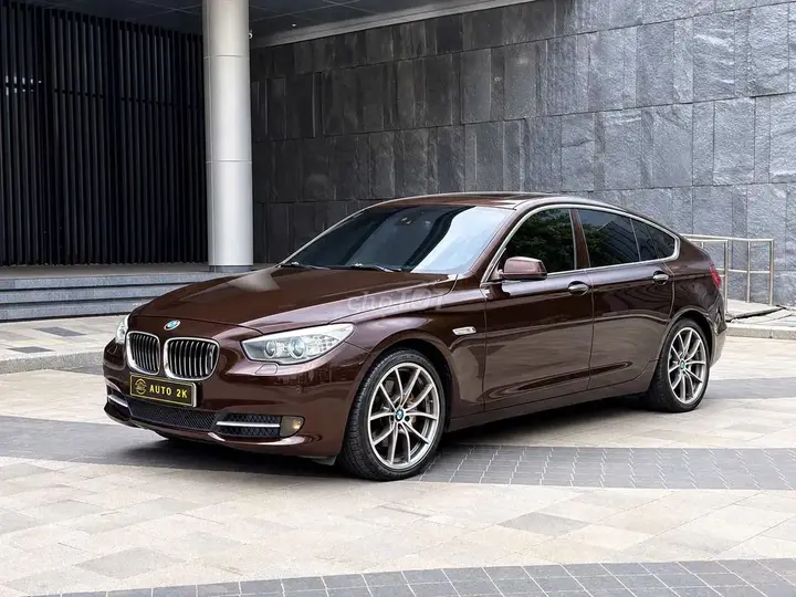 BMW 5 Series 2010 photo 4