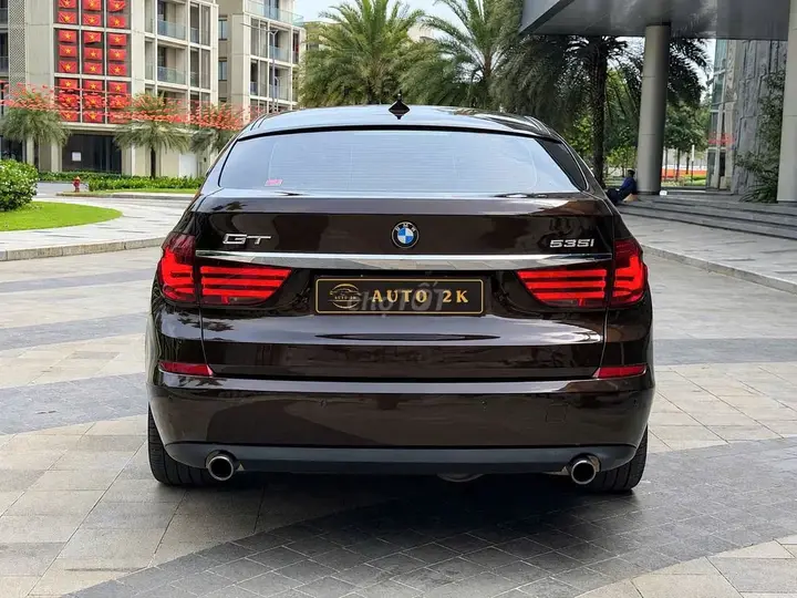 BMW 5 Series 2010 photo 5