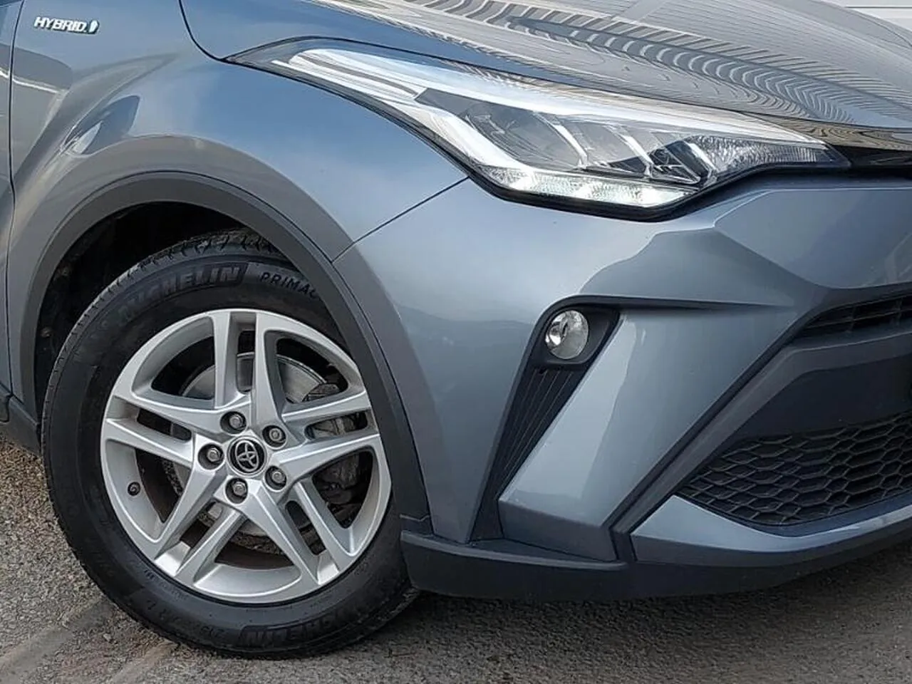 Toyota C-Hr 2021 photo 2