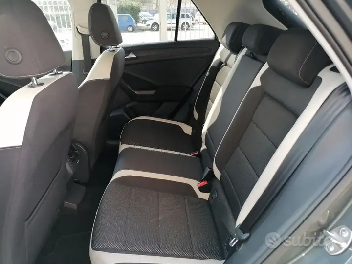 Volkswagen T-Roc 2019 photo 5