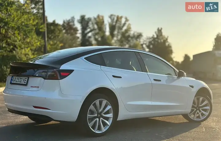 Tesla Model 3 2019 photo 5