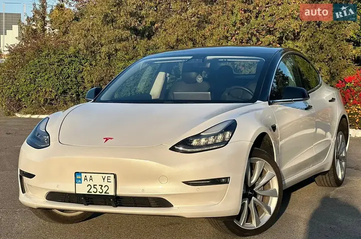 Tesla Model 3