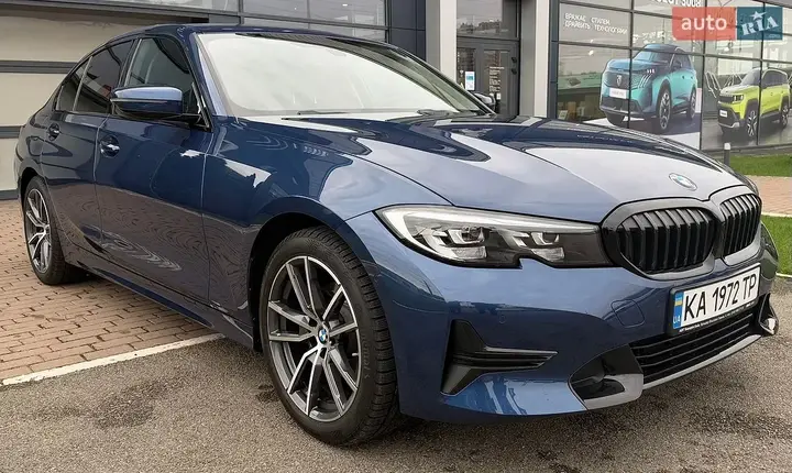 BMW 3 Series 2022 photo 3
