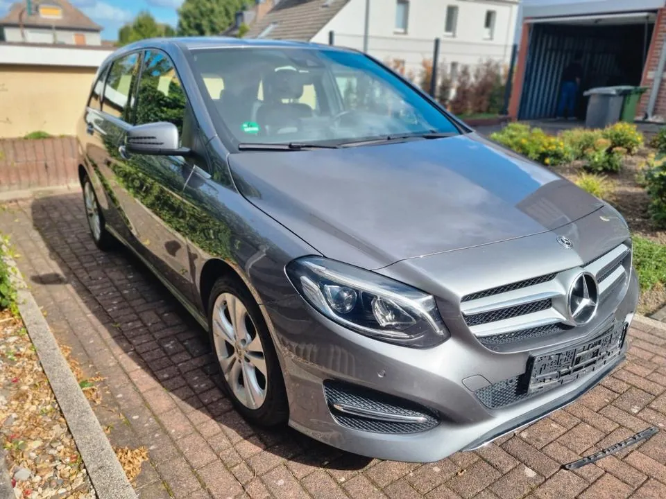 Mercedes-Benz B 200 Urban