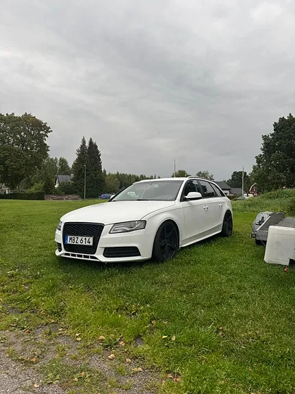 Audi A4 2012 photo 3