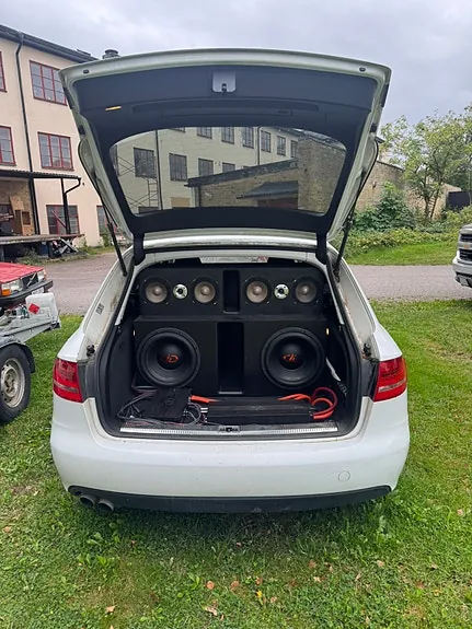 Audi A4 2012 photo 5