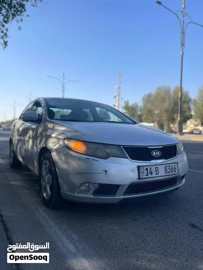 Kia K3 2009 photo 2