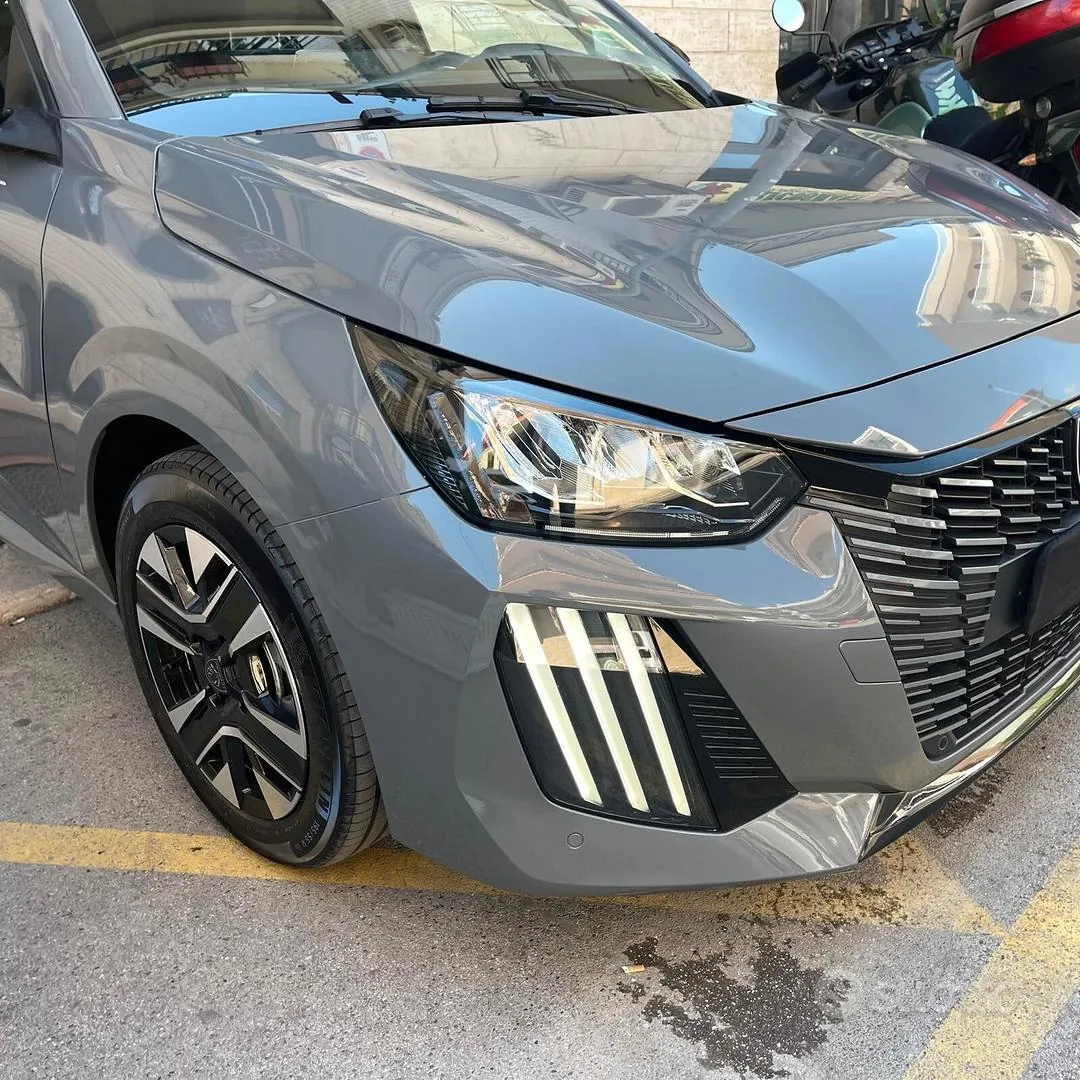 Peugeot 208 2024 photo 2