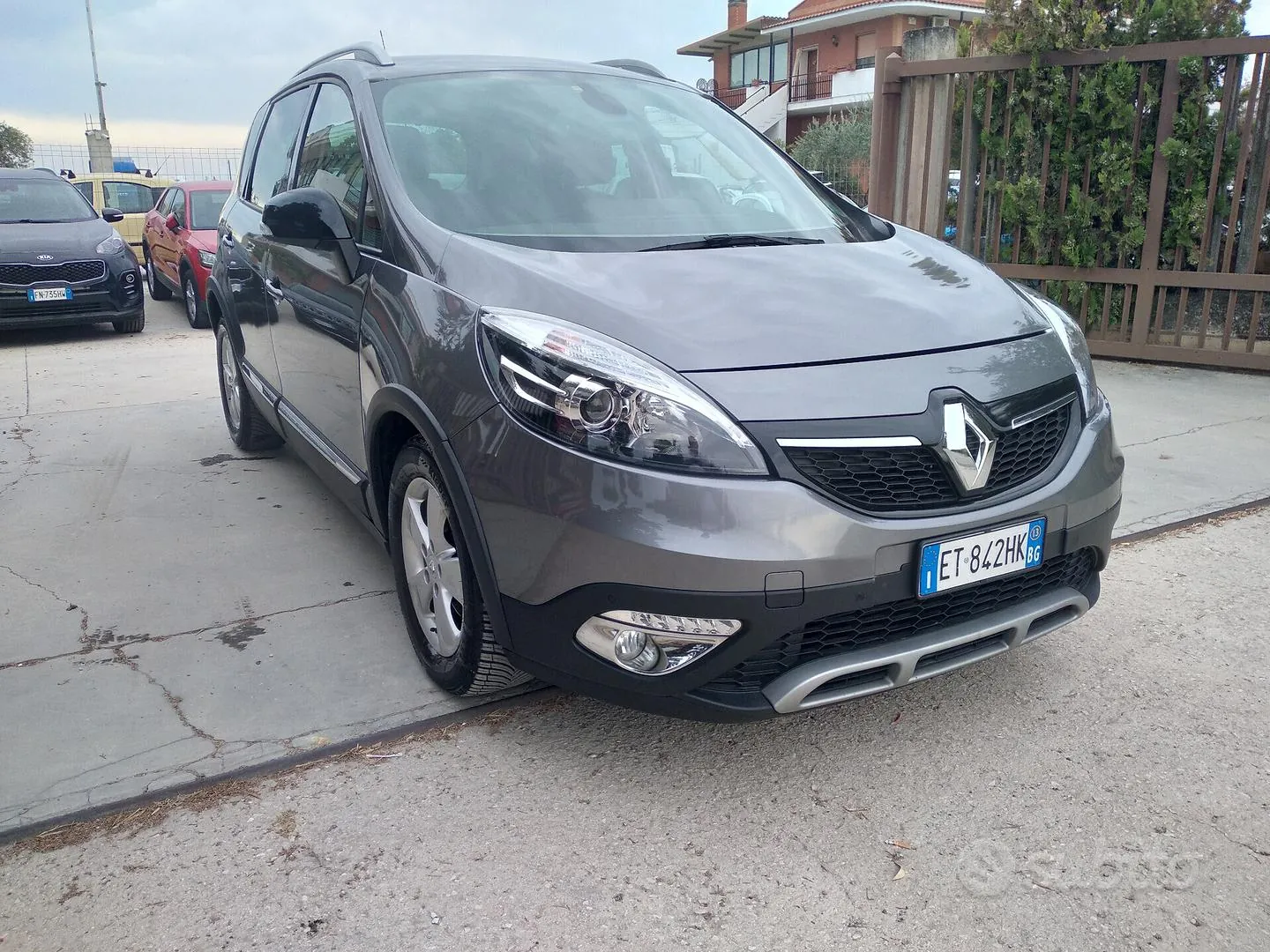 Renault Scenic 2013 photo 3