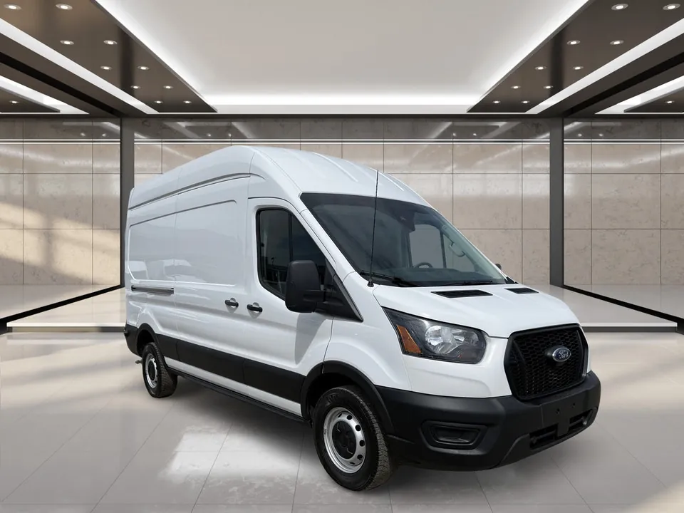 Ford Transit 2024 photo 2