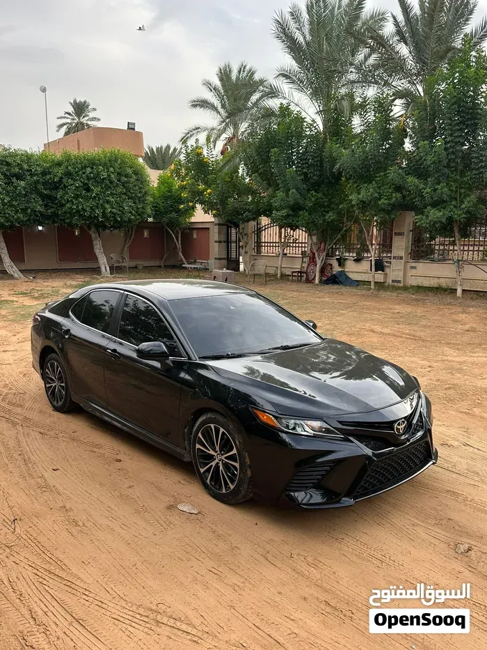 Toyota Camry 2019 photo 3
