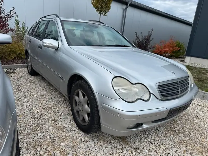 Mercedes-Benz W203