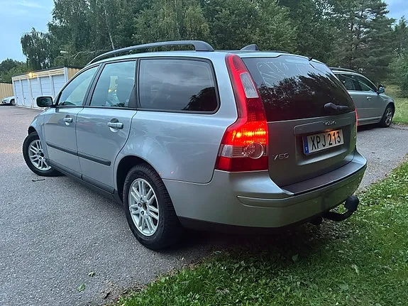 Volvo V50 2006 photo 2