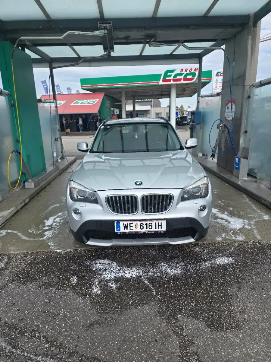 BMW X1 2010 photo 2