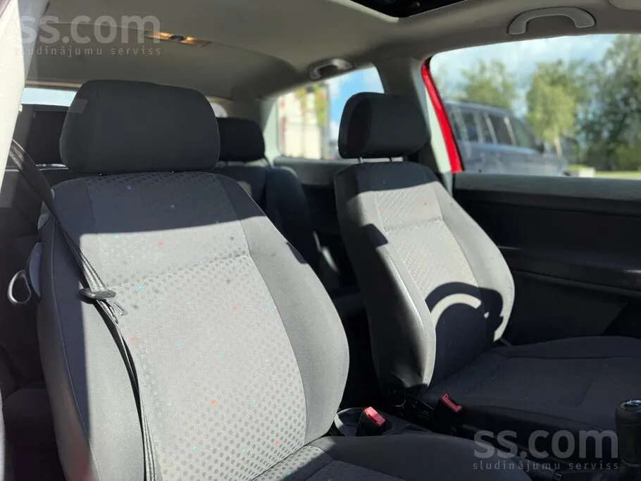 Volkswagen Polo 2002 photo 3