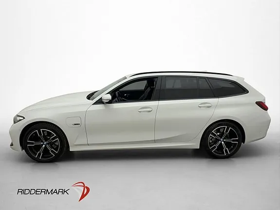BMW 330E 2023 photo 4