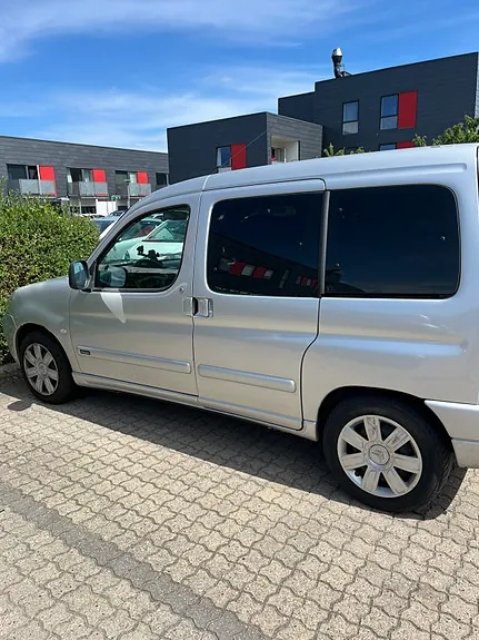 Citroen Berlingo 2005 photo 3