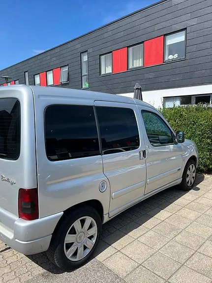 Citroen Berlingo 2005 photo 2