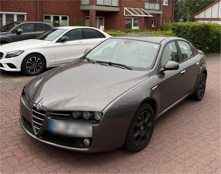 Alfa Romeo 159