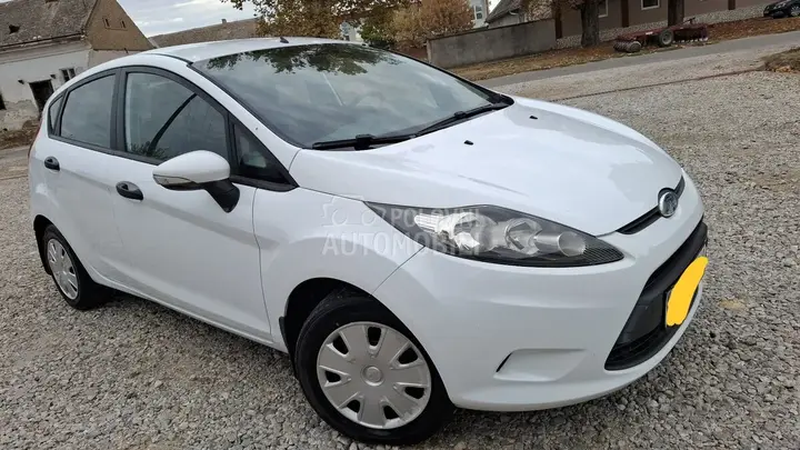 Ford Fiesta 2010 photo 3