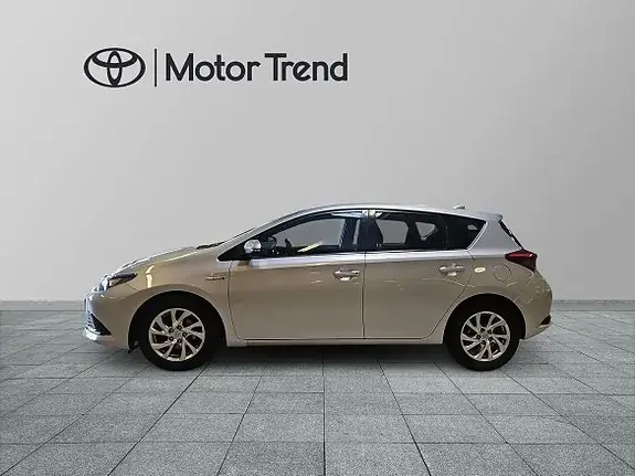 Toyota Auris 2017 photo 4