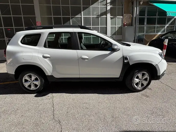 Dacia Duster 2018 photo 2