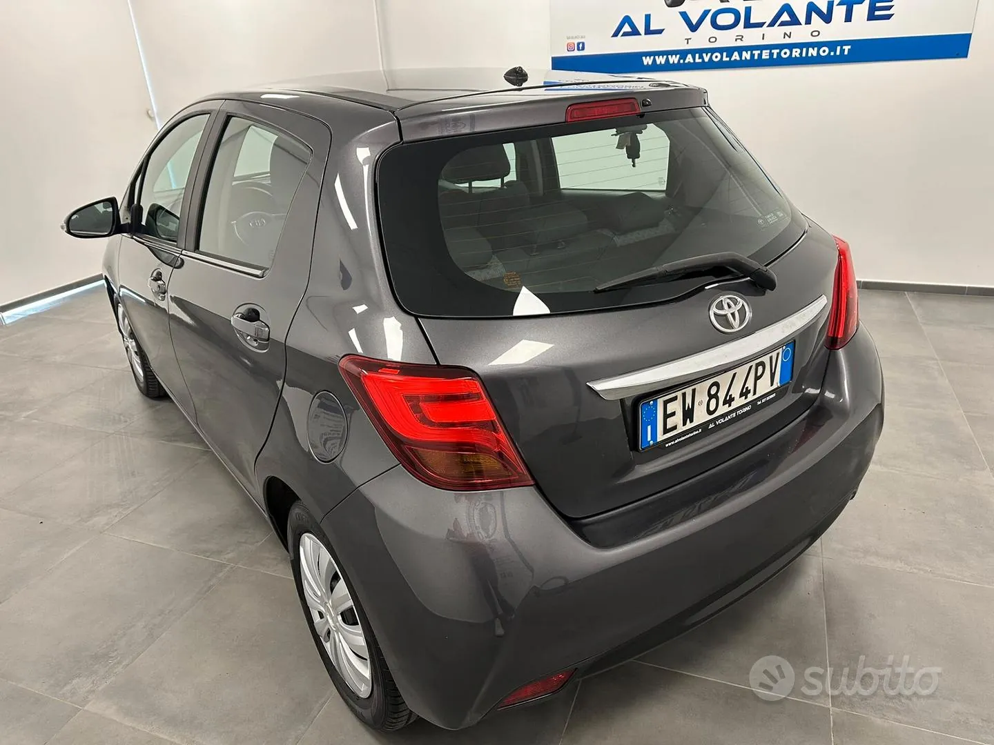 Toyota Yaris 2014 photo 4