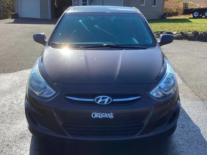 Hyundai Accent 2015 photo 3