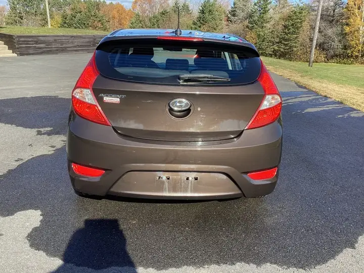 Hyundai Accent 2015 photo 4