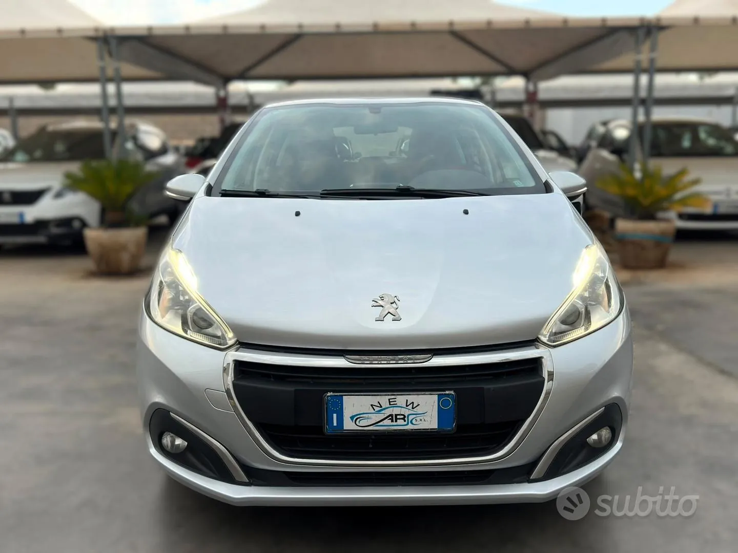 Peugeot 208 2015 photo 5