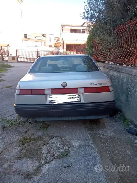 Alfa Romeo 164 1989 photo 4
