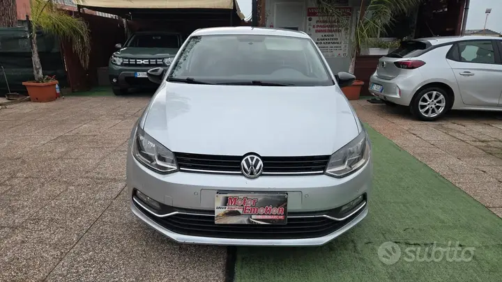 Volkswagen Polo 2015 photo 2