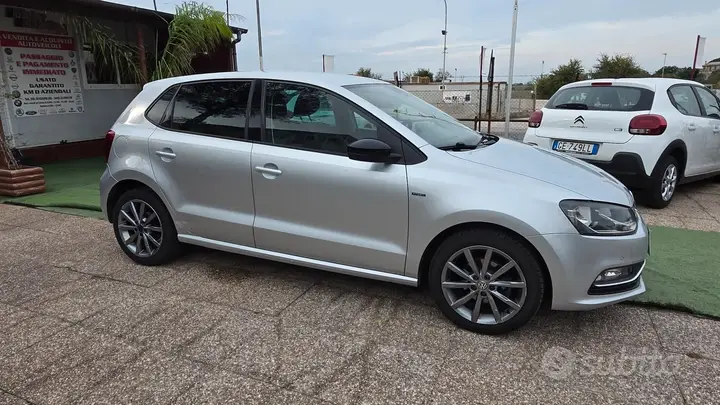 Volkswagen Polo 2015 photo 4
