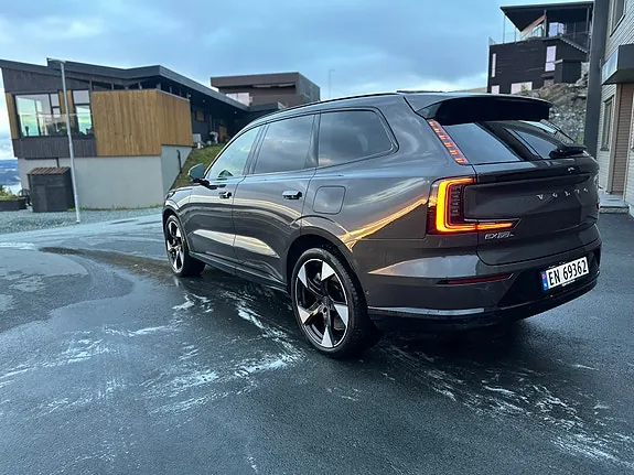 Volvo Ex90 2025 photo 2
