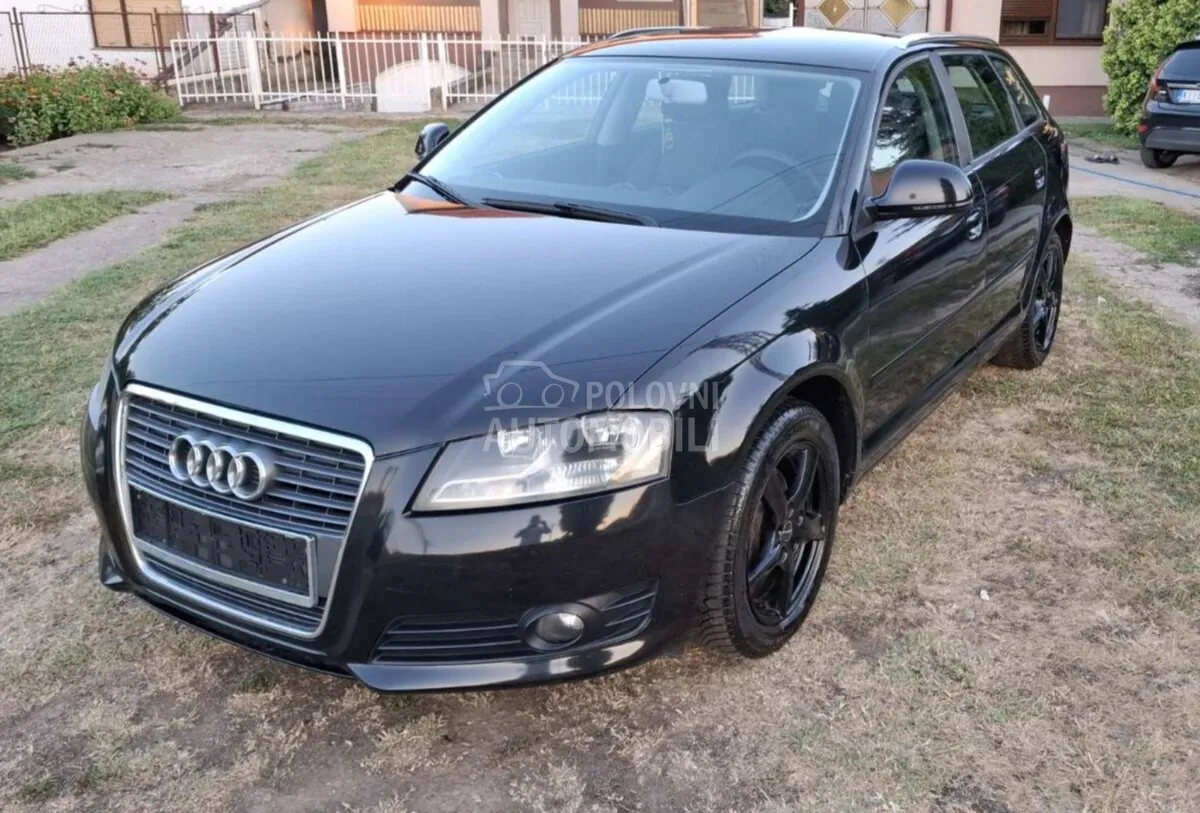 Audi A3 2010 photo 2