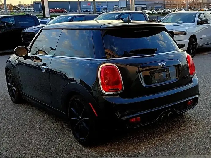 Mini Cooper S 2017 photo 5