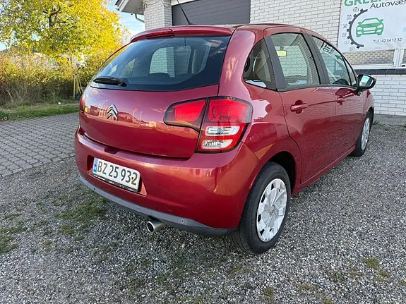 Citroen C3 2011 photo 3
