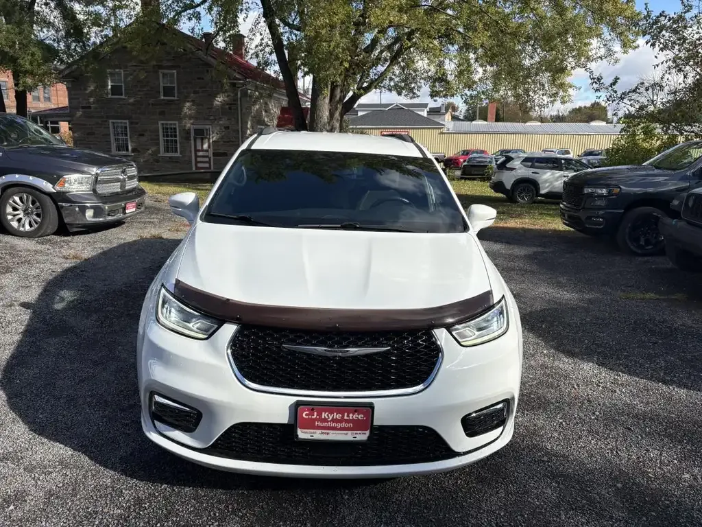 Chrysler Pacifica 2022 photo 3