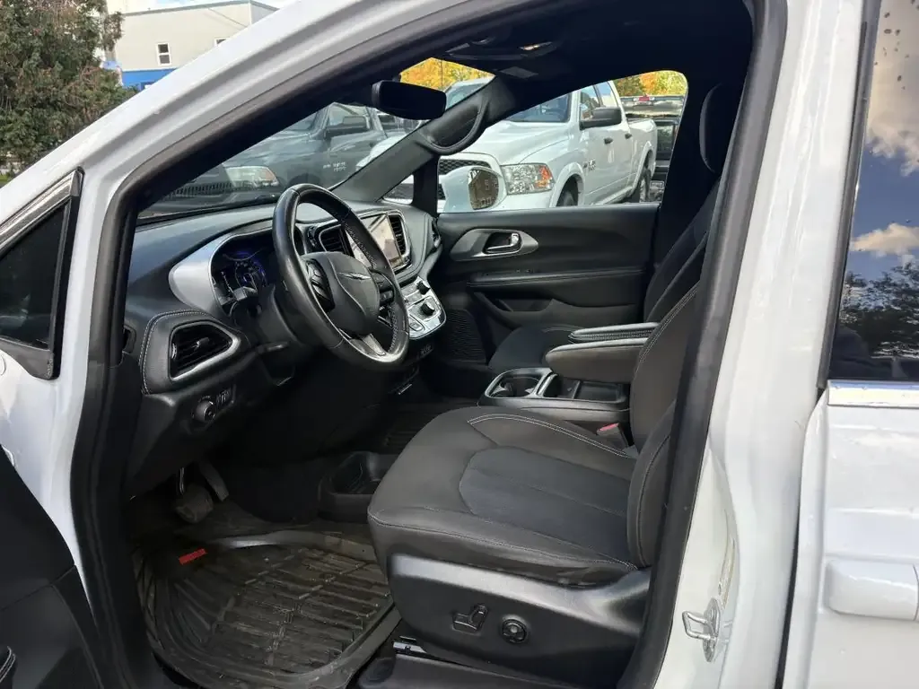Chrysler Pacifica 2022 photo 5