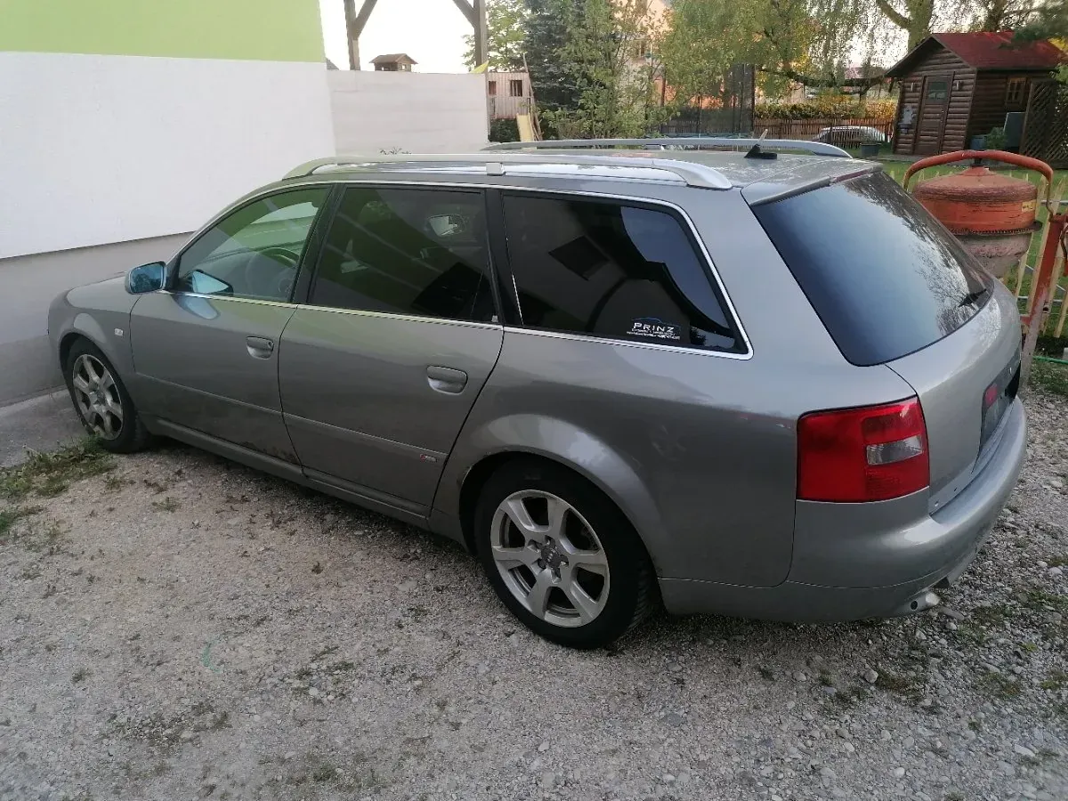 Audi A6 Avant Quattro 2003 photo 3