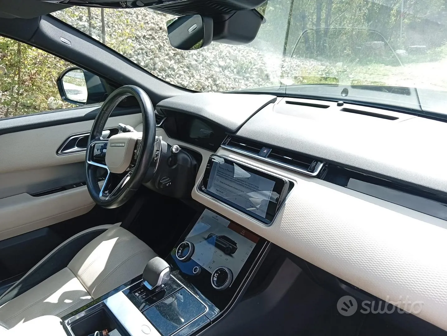 Land Rover Range Rover Velar 2021 photo 4