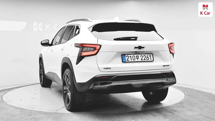 Chevrolet Trax 2024 photo 2