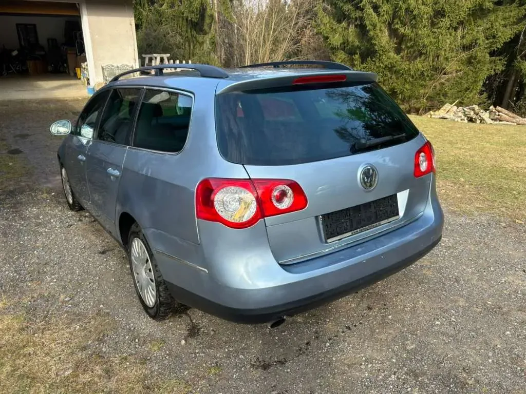 Volkswagen Passat 2005 photo 2