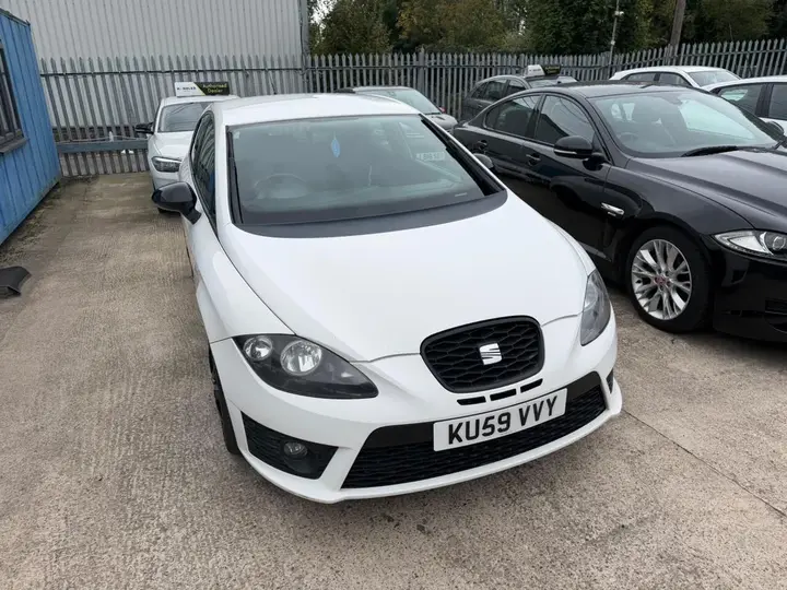Seat Leon 2009 photo 2