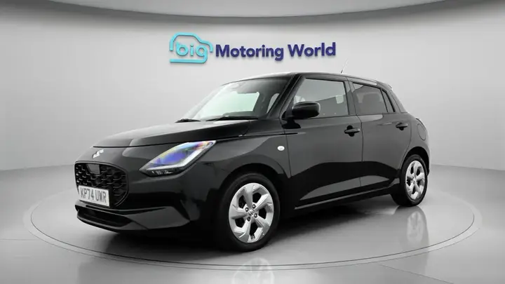 Suzuki Swift 2024 photo 2